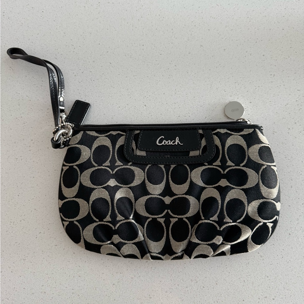 Coach Wristlet - like new